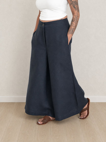 Shoreline Culotte (Magpie Blue)